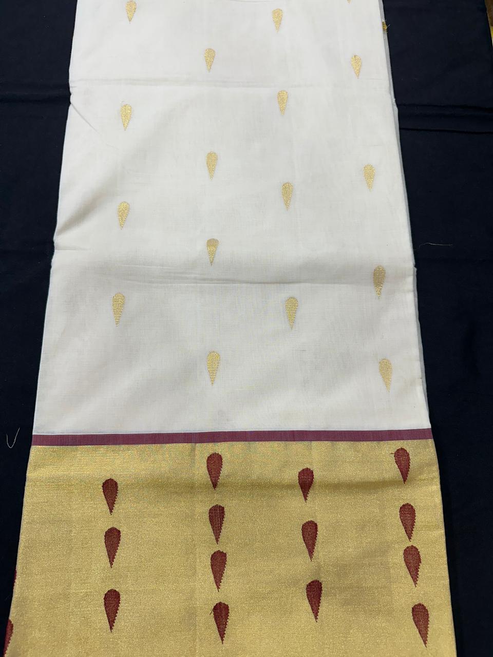 Premium Handloom Kerala Butta Saree with Broad Kasavu Border