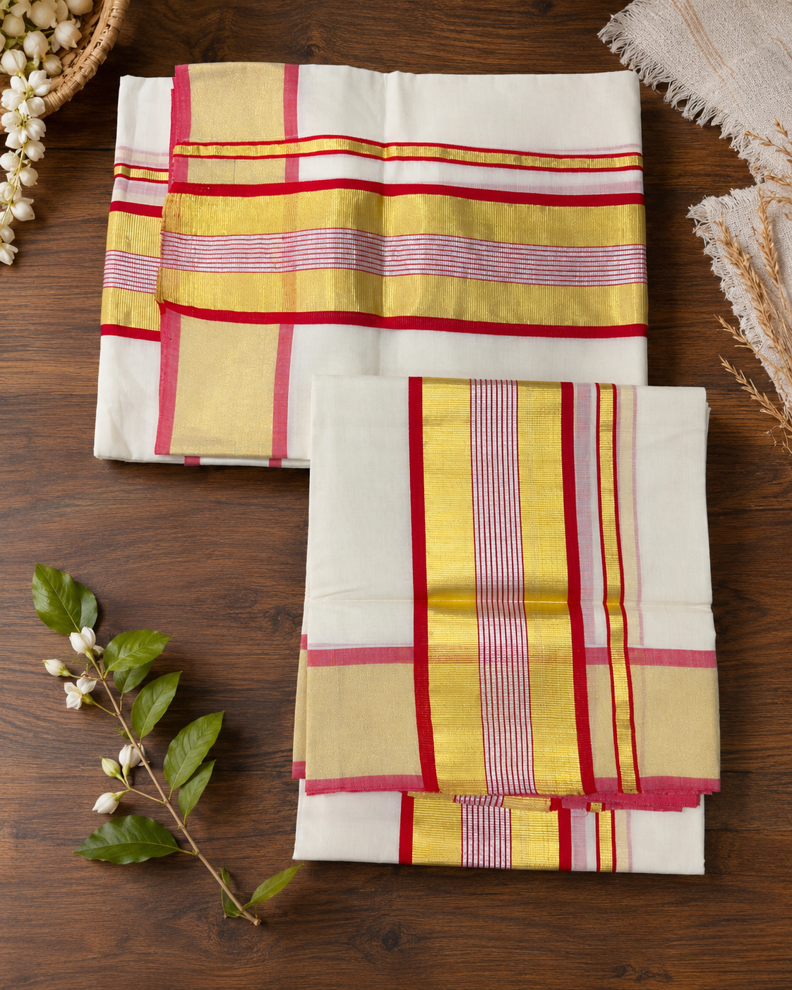 Premium Handloom Set Mundu (Mundu Neriyathum) Crimson Red